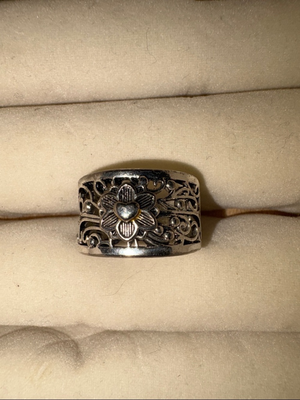 Floral Heart Filigree Wide Band Ring - Silver
